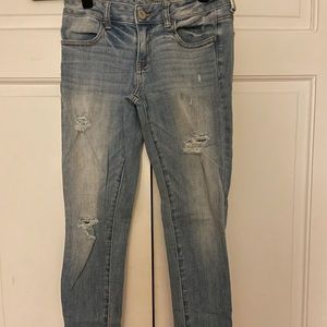 American Eagle Distressed Jegging Jeans Size 4